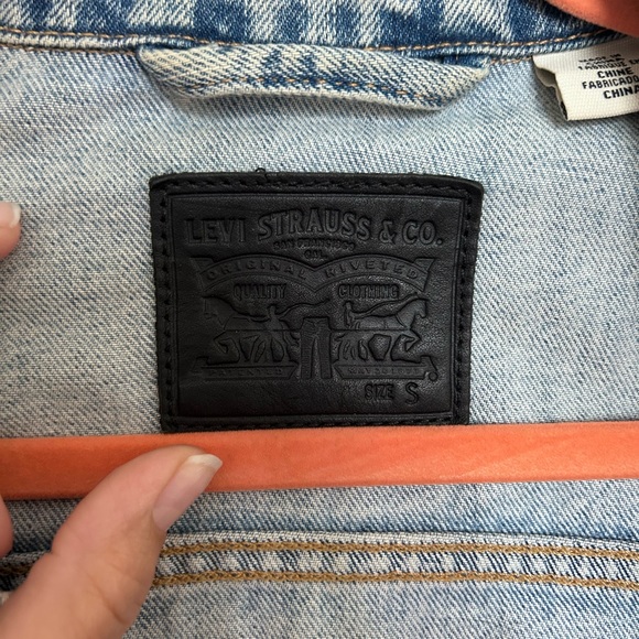 Levi’s Oversized Jean Jacket Sz. Small EUC Western Cowgirl - Picture 2 of 4